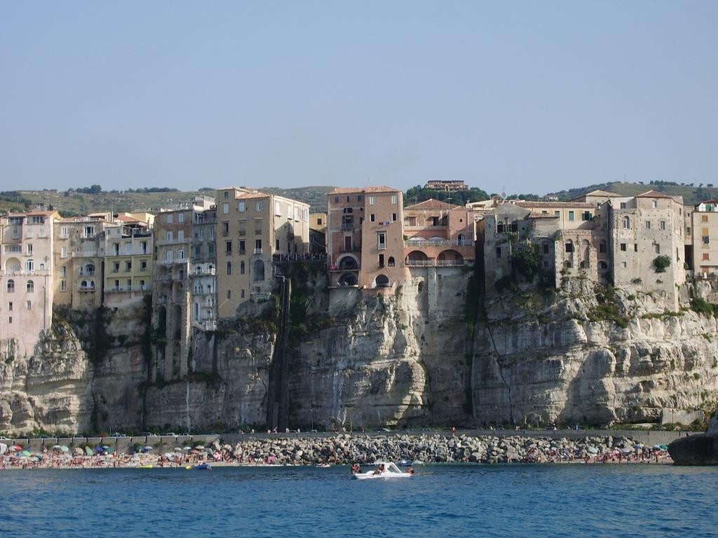 Hotel Il Lungomare Zambrone Buitenkant foto